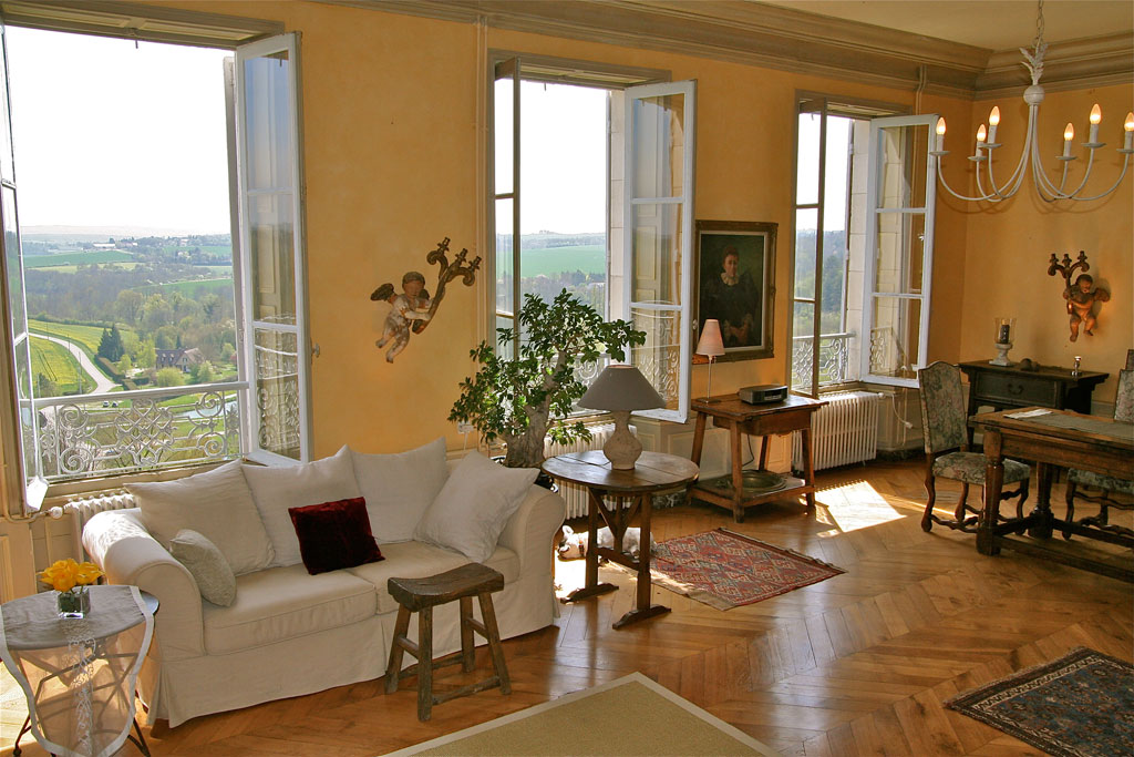 Living room in the 19th century residence