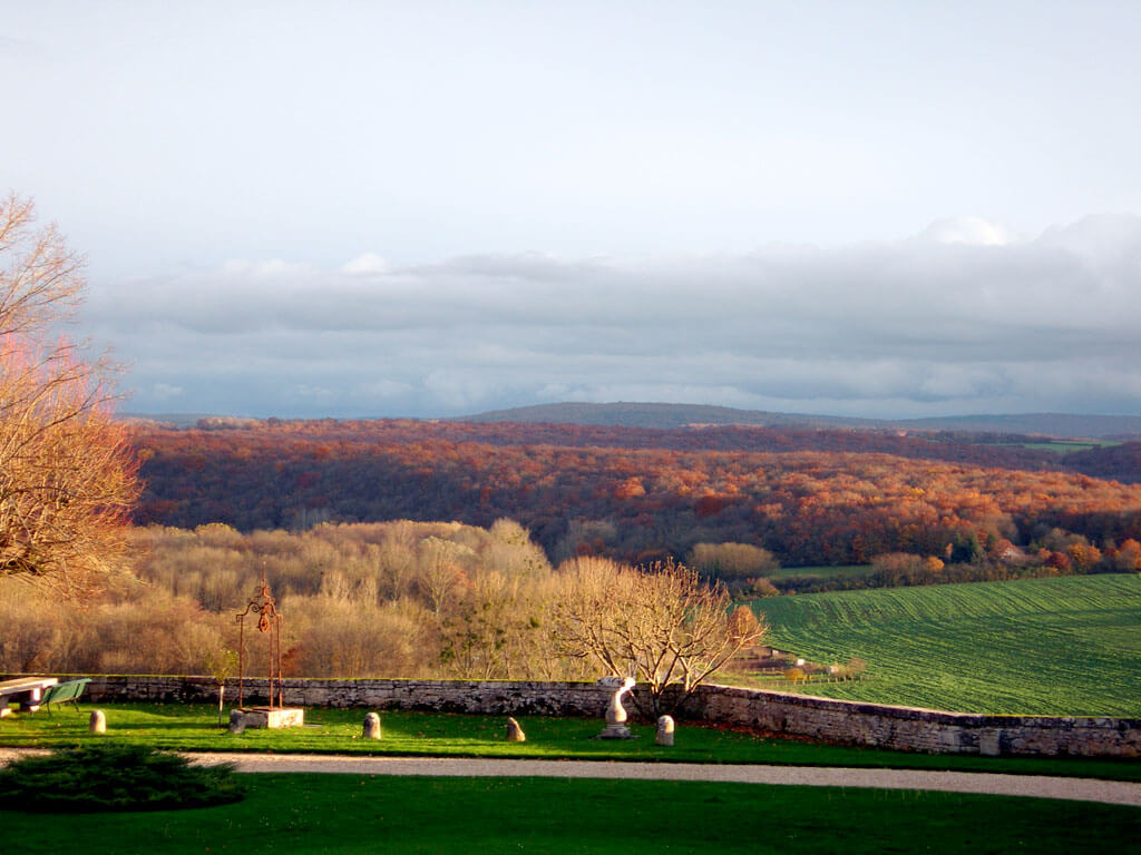 chateau de mailly courtyard view