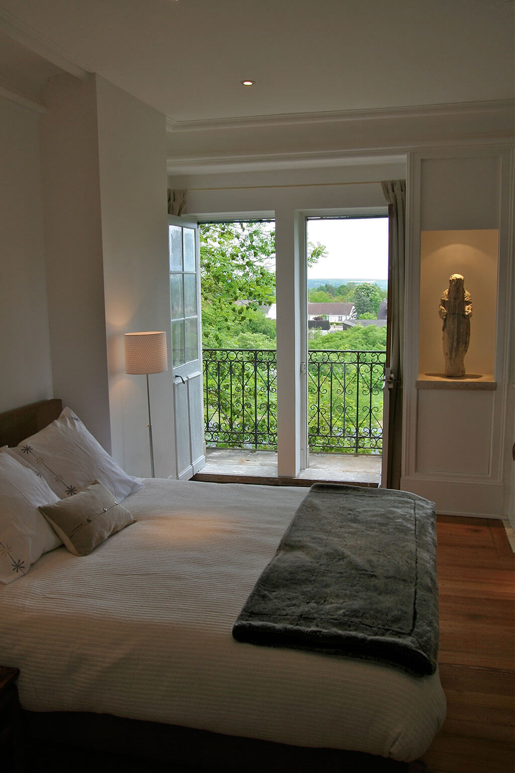 chateau de mailly annex bedroom